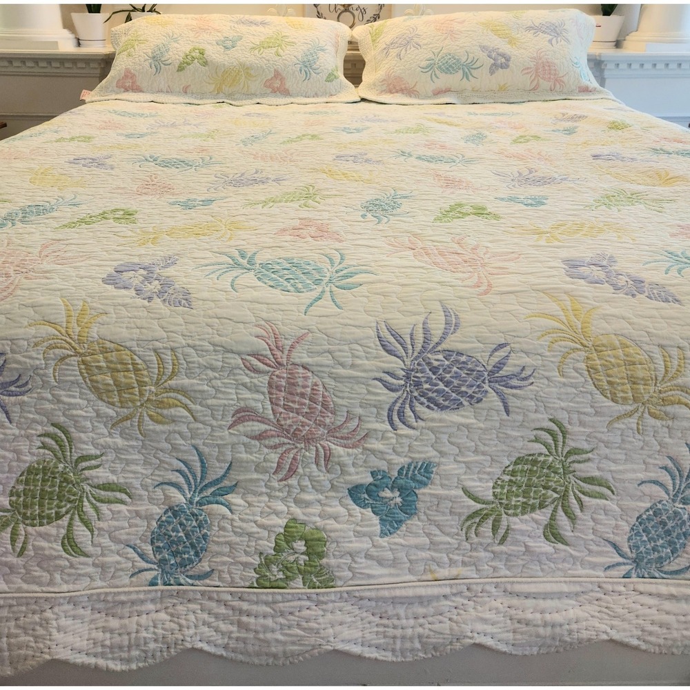 Lilly Pulitzer Quilt Comforter Bedspread Pastel Pineapples + 2 Shams KING - Picture 10 of 11